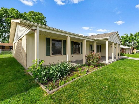 5th image of 1103 Royalton Dr