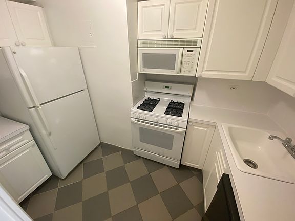 5th image of 340 E 51st St APT 9K