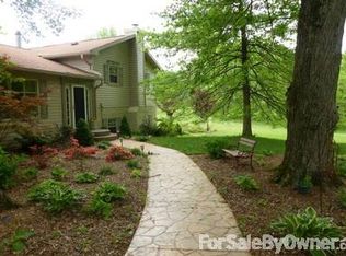 10850 Hillside Rd, Evansville, IN 47720
