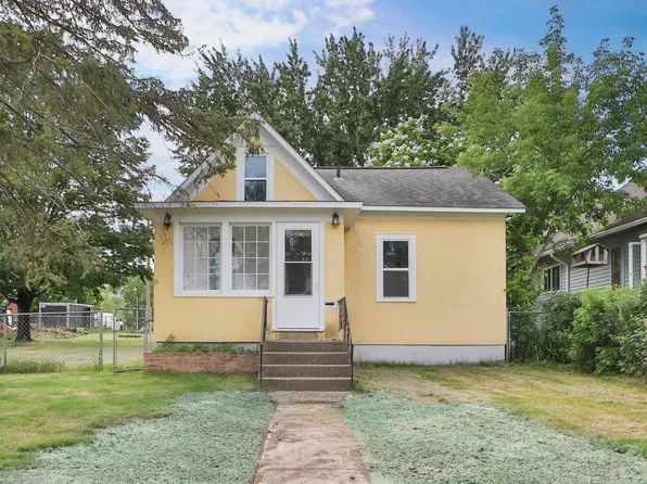 922 S 7th St, Brainerd, MN 56401