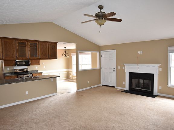 4th image of 4209 Buckhurst Dr