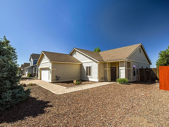 3rd image of 11677 Cove Crest Dr