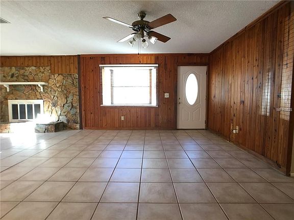 5th image of 14116 Newcomb Ave