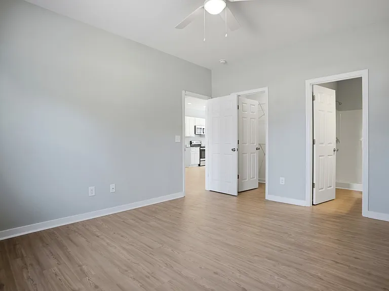 1040 Beaufort Rd — Photo 12