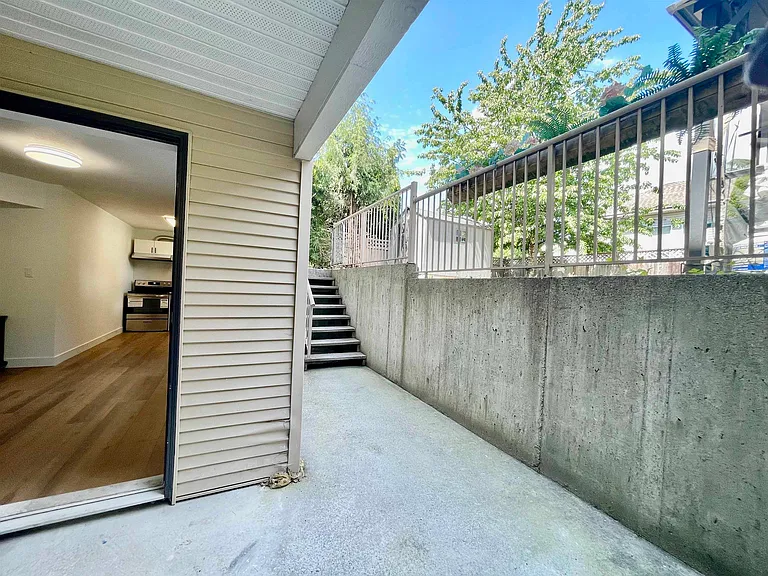 1695X 84th Ave #LOWER LEVEL — Photo 11