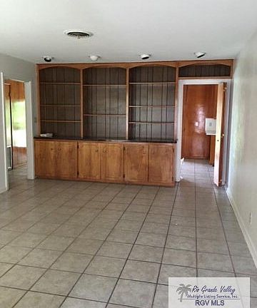 2nd image of 254 Emerald Ln