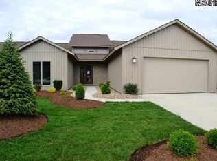 9093 Nesthaven Way, North Ridgeville, OH 44039
