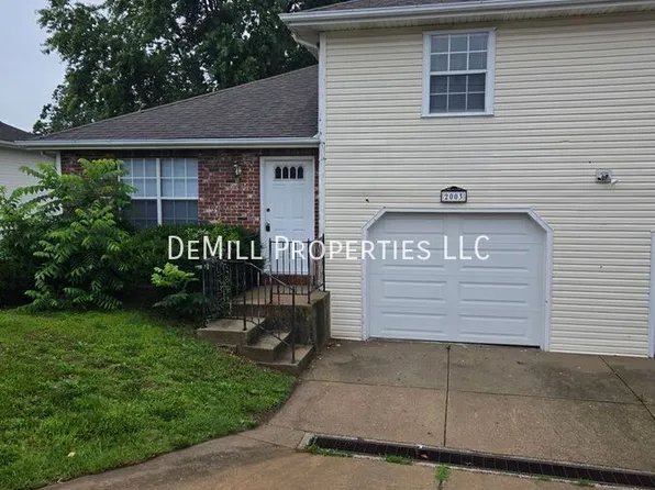 2003 S 18th Ave, Ozark, MO 65721