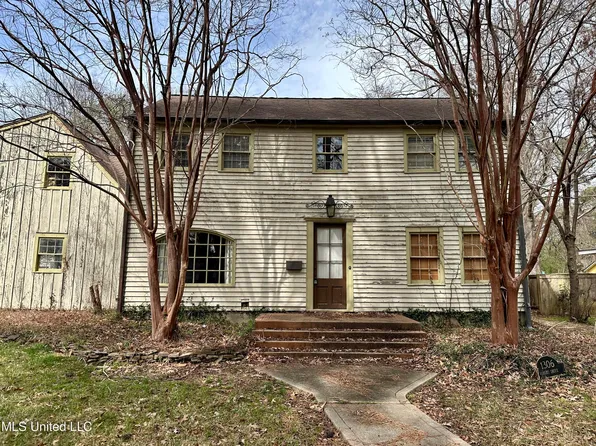 1306 Robert Dr, Jackson, MS 39211