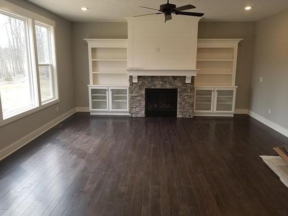 4th image of 16880 Mapleridge Dr