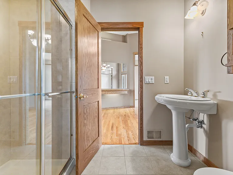 11435 Kenyon Ct NE — Photo 14