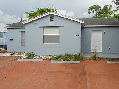 1st image of 1105 S L St APT 1