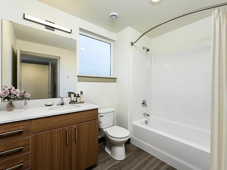 Master Bathroom Master Bathroom