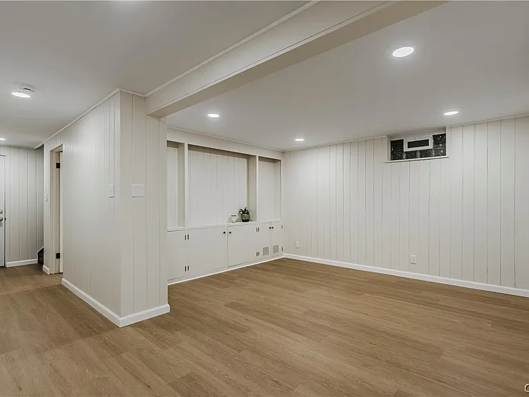 63 Higby Rd — Photo 35