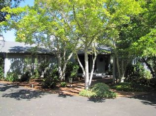 32 Forest Dr, Napa, CA 94558