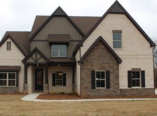 211 Pumprock Dr, Huntsville, AL 35806