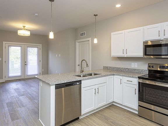 2nd image of 8925 Preston Hwy #101