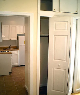 Rented by City Connections Realty | media 8