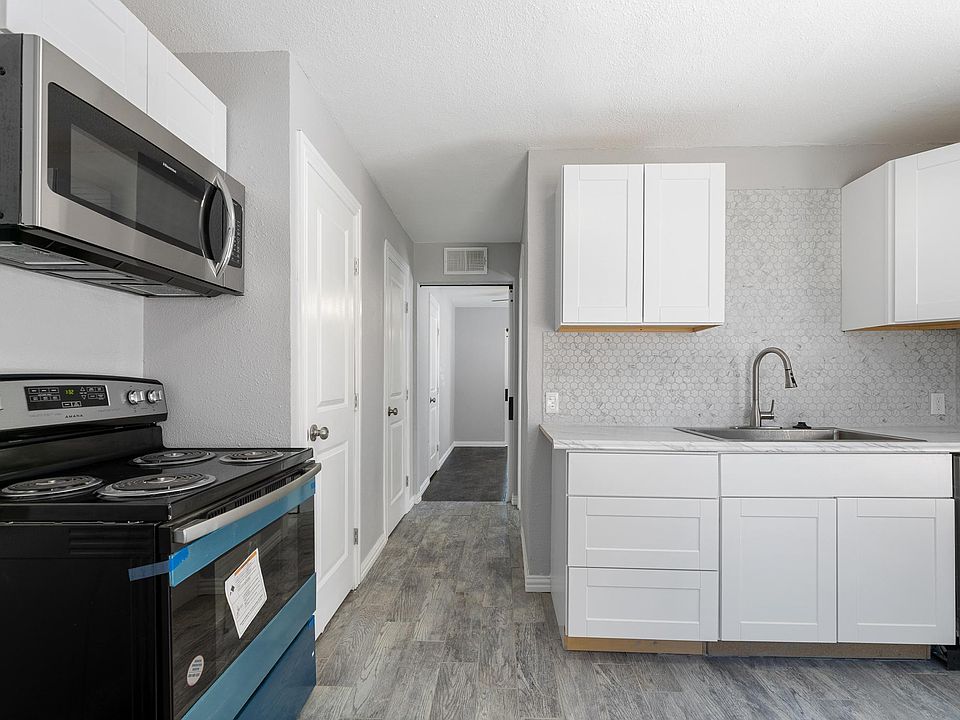 1st image of 5514 Lovell Ave