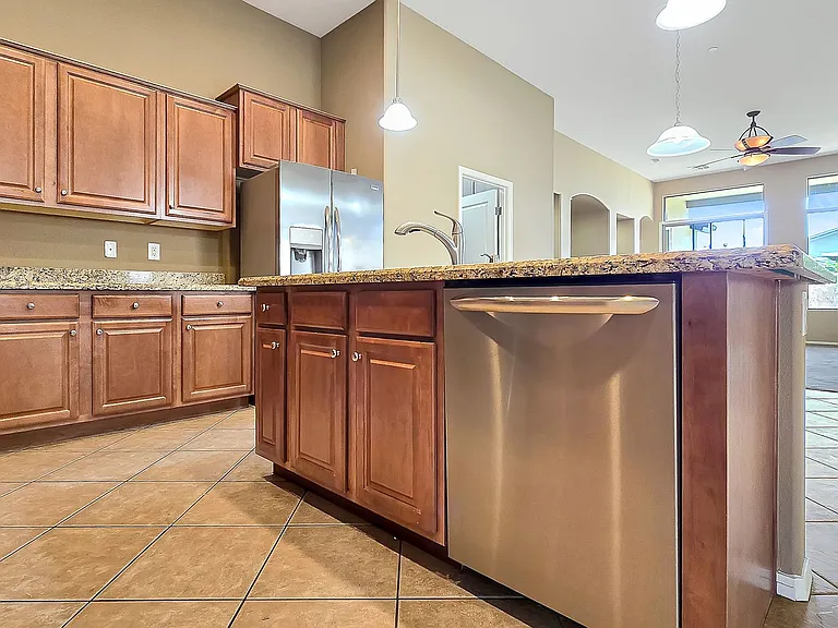 13505 W Catalina Dr — Photo 9
