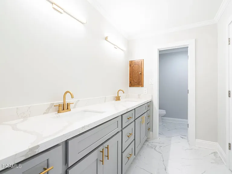 101 Van Dyke Ct — Photo 20