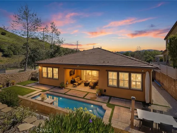 4977 Hydepark Dr, Agoura Hills, CA 91301