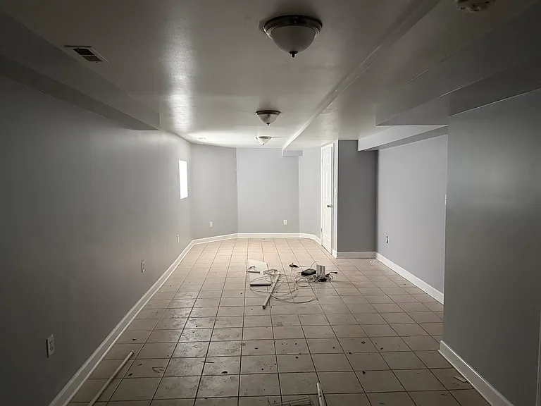 1003 N Sacramento Ave #1 — Photo 12