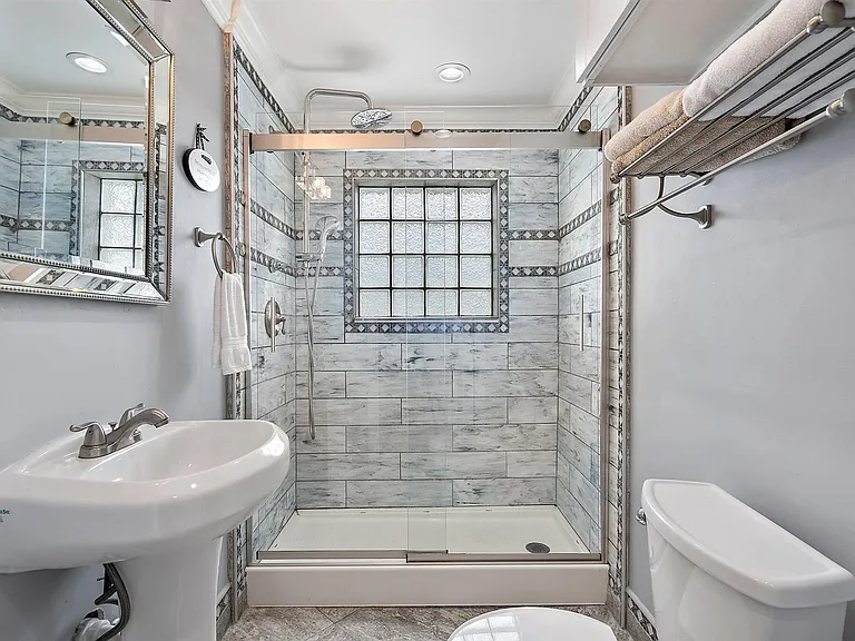 1779 Len Dr — Photo 25