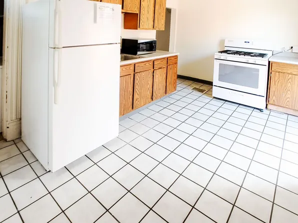 Freshly updated 2 bed/1 bath Close to Wexner Medical Center, 133-133.5 West Aly, Columbus, OH 43201