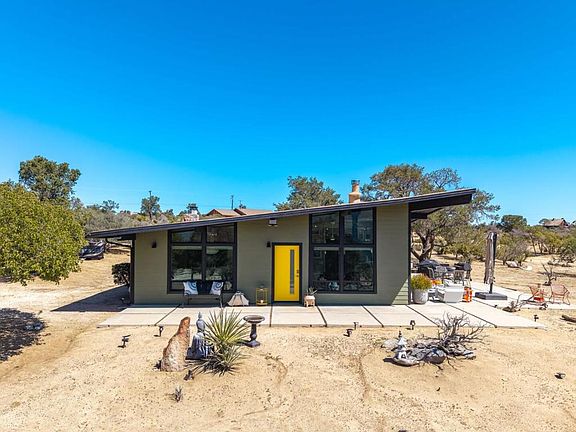 2nd image of 70075 San Lorenzo Rd