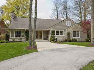 8129 N Links Way, Fox Pt, WI 53217