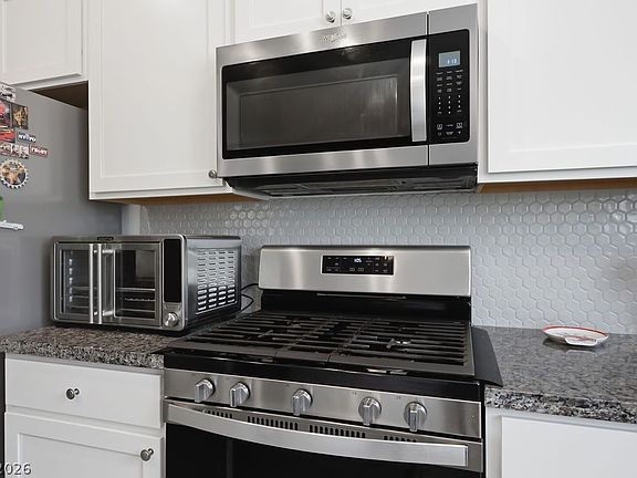 4th image of 1371 Graphite Ave