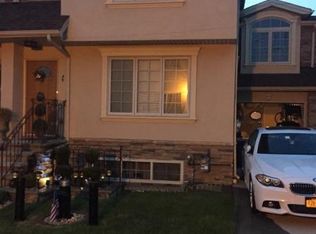 49 Peachtree Ln, Staten Island, NY 10309