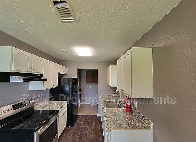 614 Sally Mae St — Photo 2