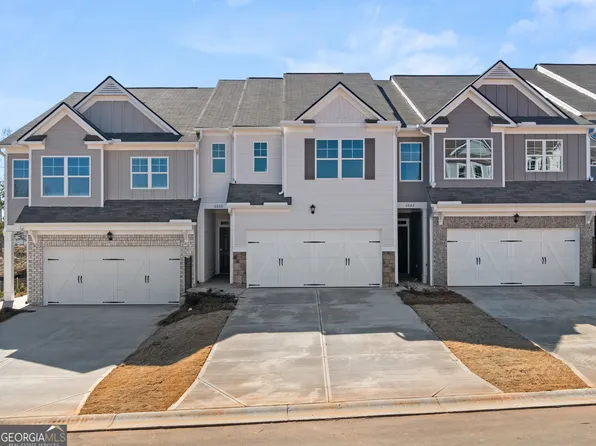6662 Corryton St, Flowery Branch, GA 30542