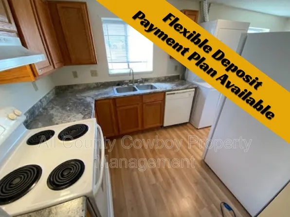 704 Ferris Ct APT 2, Rawlins, WY 82301