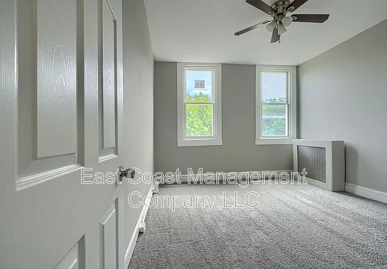1514 E Federal St — Photo 13