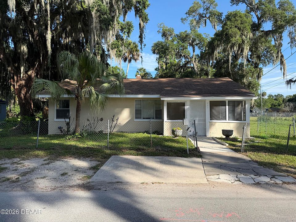 1st image of 921 Winchester St