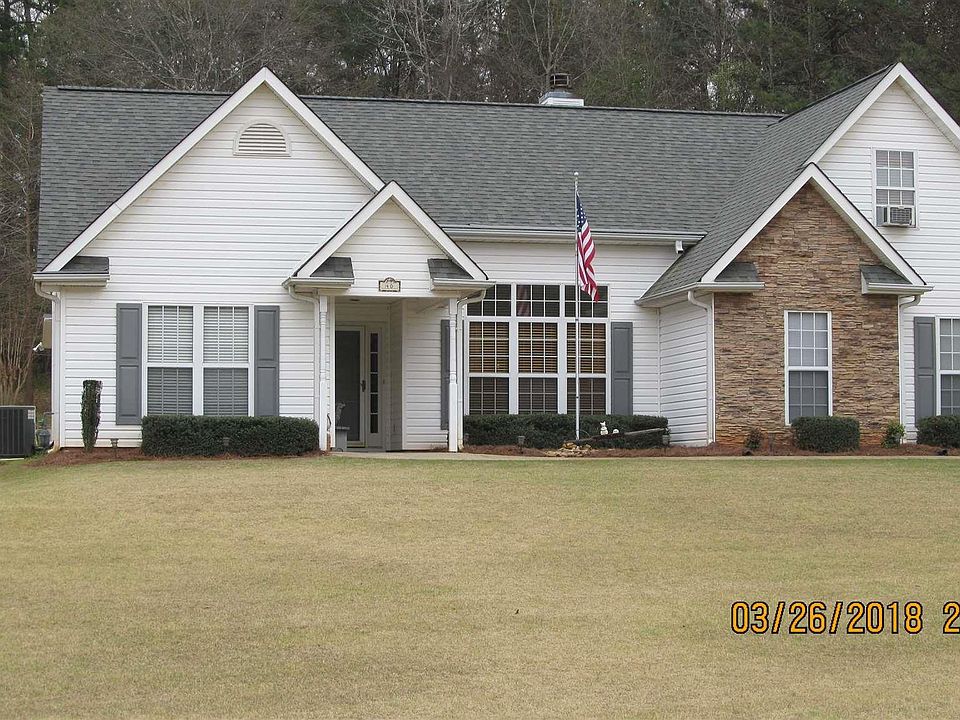 2nd image of 40 Hawks Nest Dr
