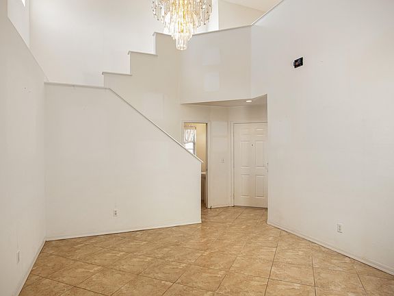 3rd image of 1625 Pga Blvd