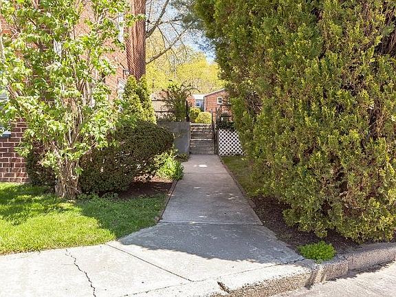 2nd image of 192 Charter Cir