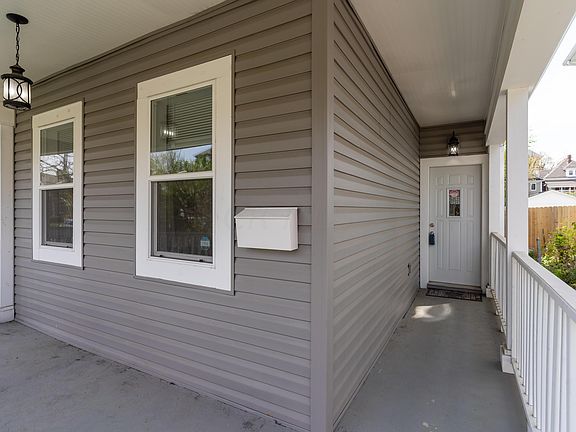 2nd image of 513 S Champion Ave