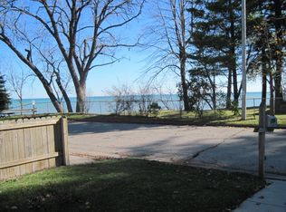 1306 Rosalind Ave, Racine, WI 53403