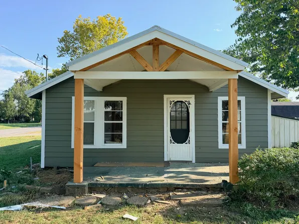 12 Church St, Guy, AR 72061