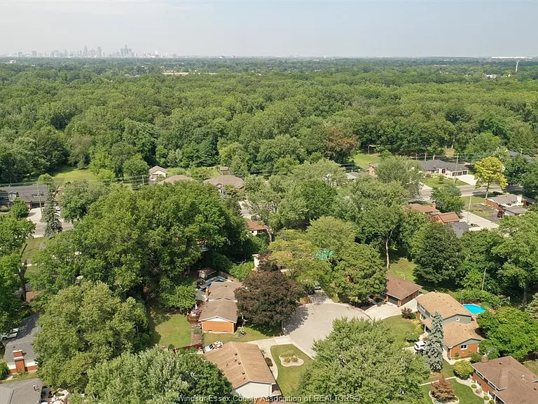 5710 Dalton Ave — Photo 44