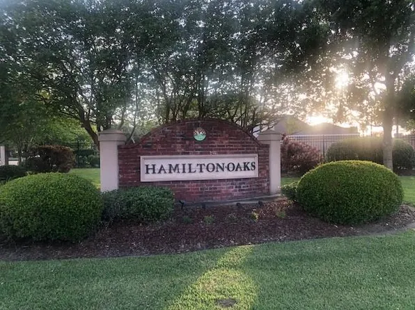 235 Mae Dr, Gretna, LA 70056