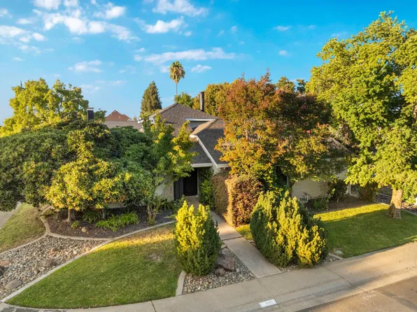 8451 Caslan Ave, Fair Oaks, CA 95628