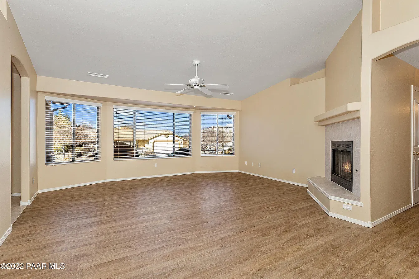 3 bed, 1522 sqft, $2,325 — Photo 2