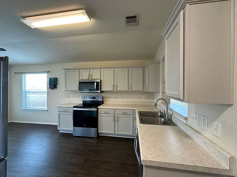 4510 Causeway Ct — Photo 11