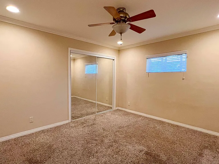 5635 Urban Dr — Photo 5